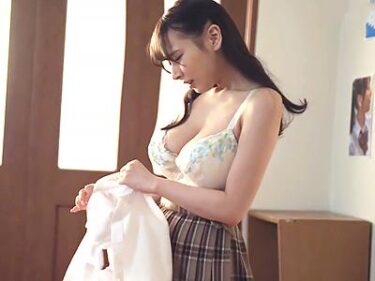 [生ハメ×美女]〔爆乳×女子校生〕胸元に秘められた魅惑！突出したスタイルを持つ女子校生との驚愕のストーリーが展開される！！