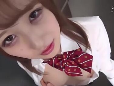[生ハメ×美女]《女子校生》更衣室で訪れる運命の時！美乳の女子校生に心奪われ制服の隙間からのぞく禁断の関係が今始まる